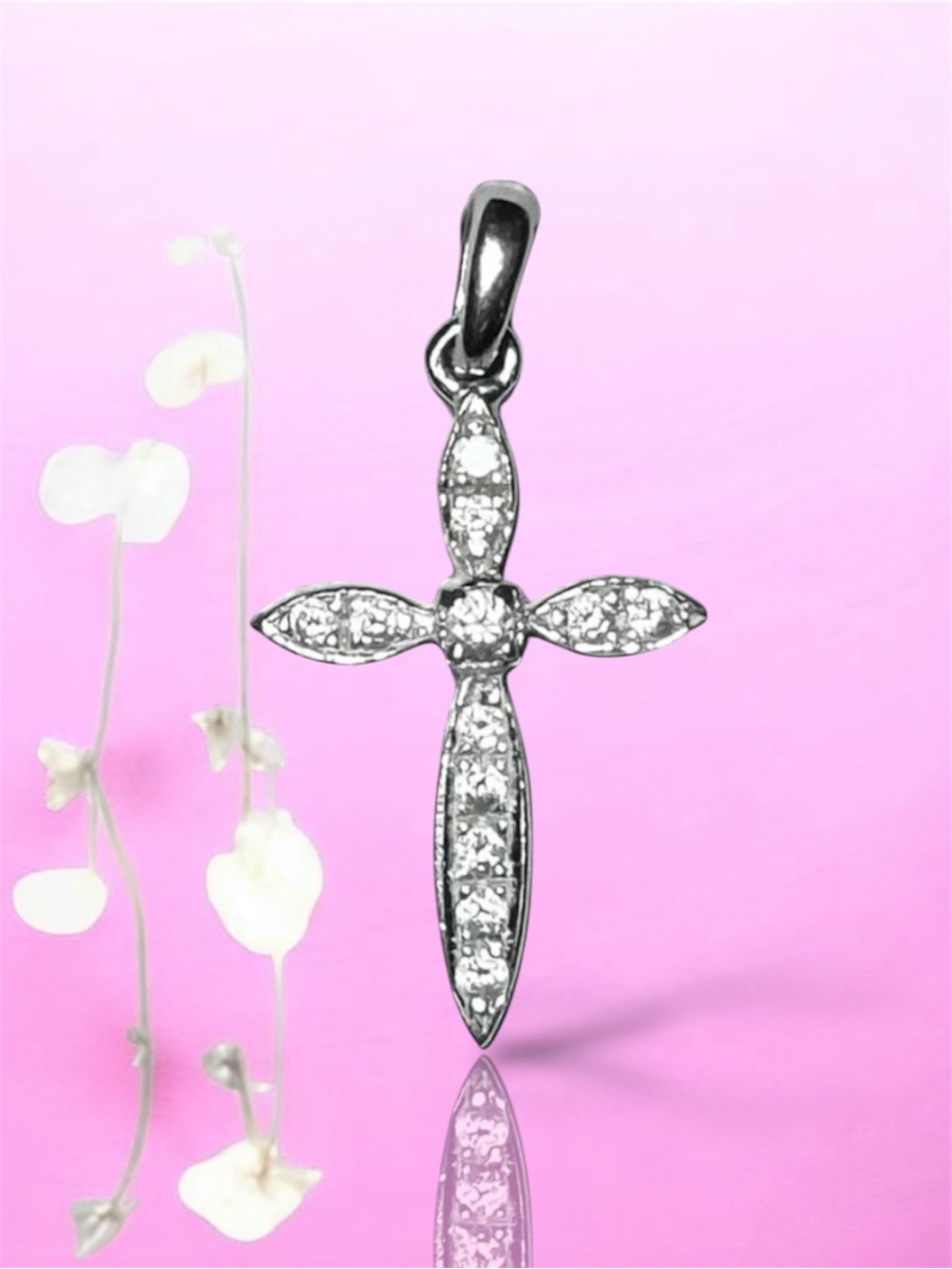 💞VINTAGE 14K White Gold Cross Pavé-Set Round Diamonds - Pendant Only